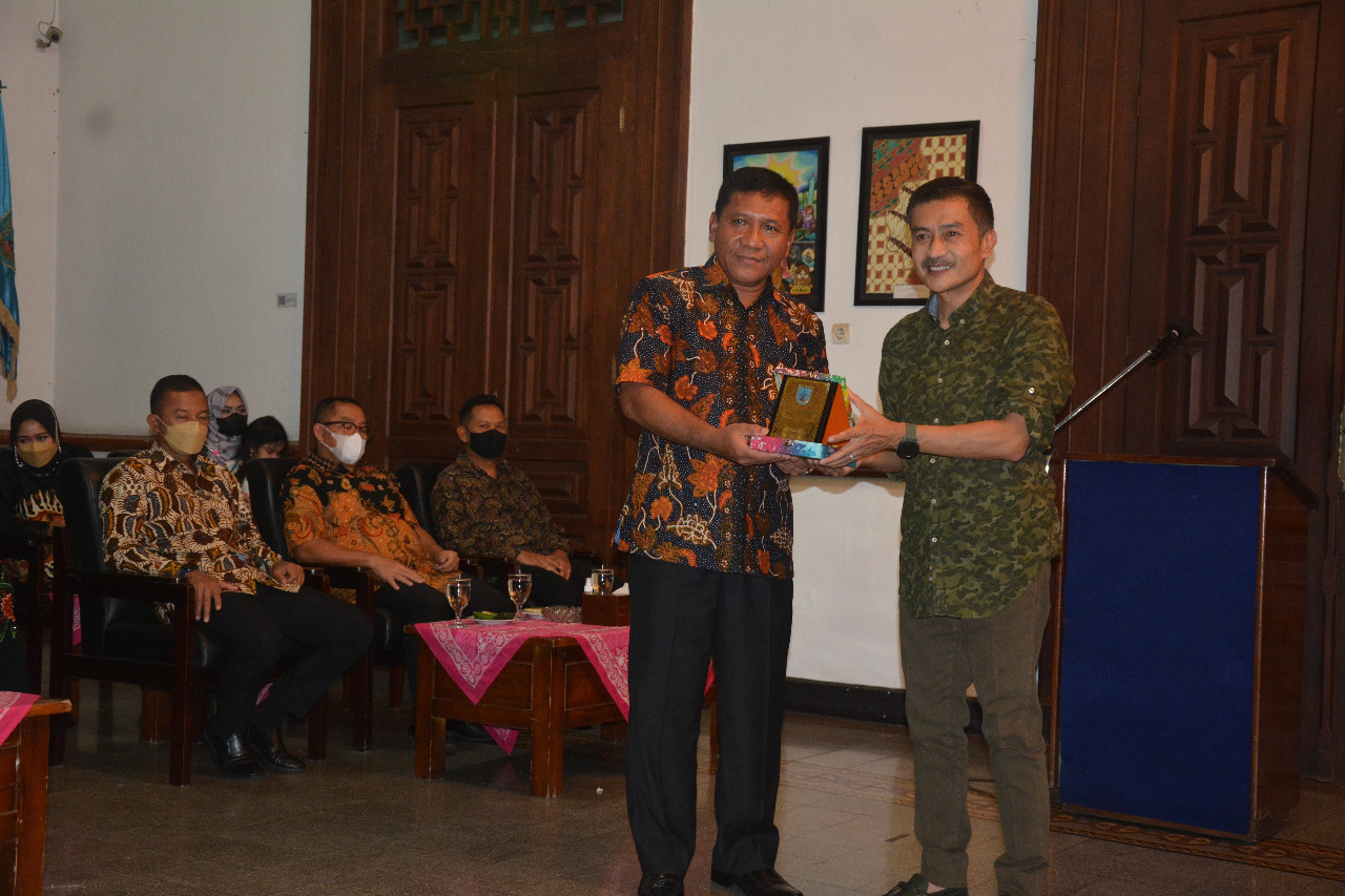 Jalin Silaturahmi, Wakasal Berkunjung Ke Kekediman Wali Kota Salatiga 